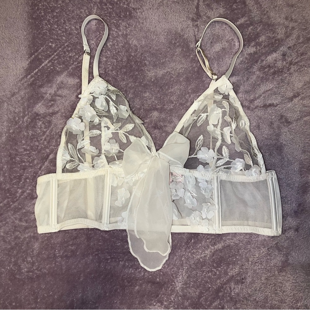 Victoria’s Secret Dream Angels Floral Bralette